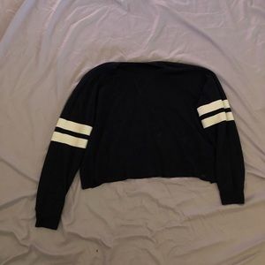 Long sleeve crop top